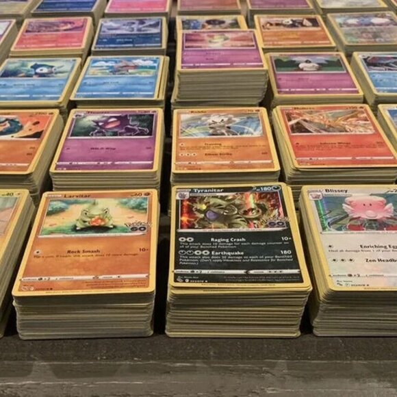 Pokémon Cards: Random 50 Card Lot from ALL Series (WOTC included) NO DUPLICATES! - Picture 3 of 5